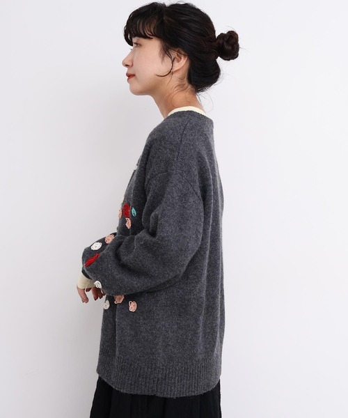 l'atelier du savon(アトリエドサボン)の「くるくるお花のゆるカーディガン(カーディガン/ボレロ・レディース・レッド/チャコールグレー/グレー・FREE)」の9枚目の写真
