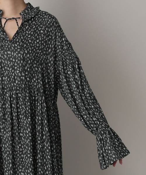 A part by(アパートバイ)の「フリルティアードワンピース(ワンピース・レディース・ベージュ/ブラック/レッド系その他6・FREE)」の6枚目の写真