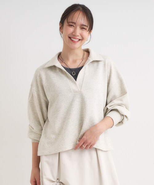 Cutie Blonde(キューティーブロンド)の「【なめらかタッチ/洗濯機可】スキッパーポロスウェット(スウェット・レディース・ワインレッド/ブラック/アイボリー・00)」の4枚目の写真