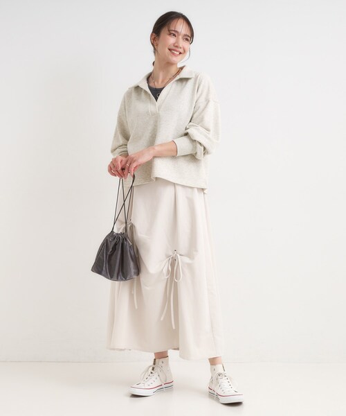 Cutie Blonde(キューティーブロンド)の「【なめらかタッチ/洗濯機可】スキッパーポロスウェット(スウェット・レディース・ワインレッド/ブラック/アイボリー・00)」の6枚目の写真