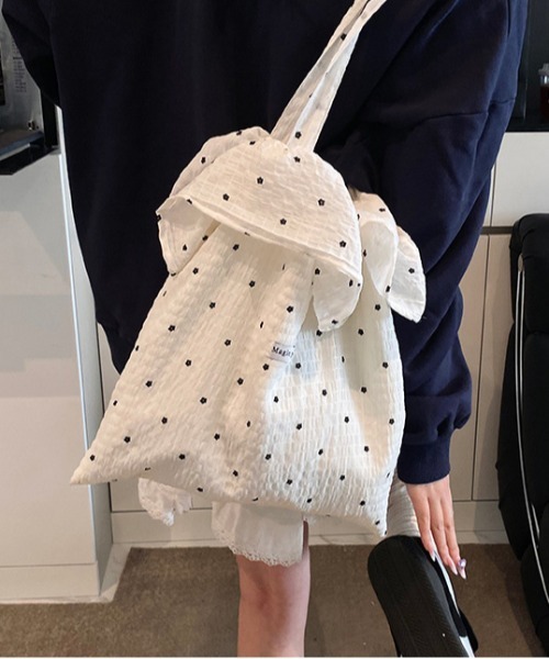 shyam inspiration(シャムインスピレーション)の「ドット柄風フリルトートバッグ/小花柄/通学(トートバッグ・レディース・ホワイト/レッド/ブラック・F)」の20枚目の写真