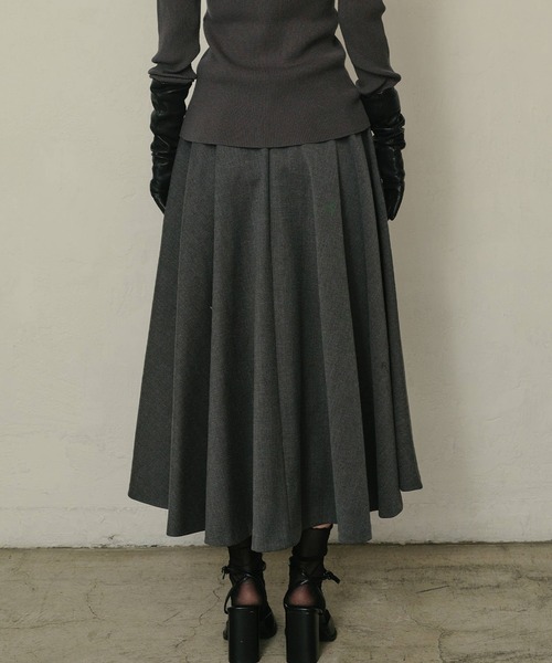 LE CIEL BLEU（ルシェルブルー）の「ストラクチャードサークルスカート / Structured Circle Skirt（スカート・レディース・キャメル/チャコールグレー・34/36/38）」の8枚目の写真