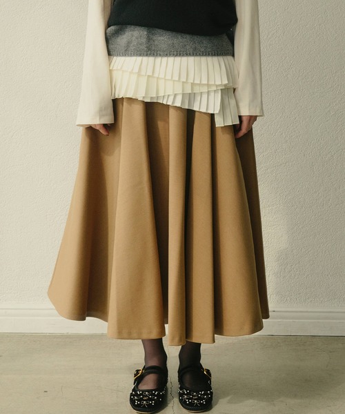 LE CIEL BLEU（ルシェルブルー）の「ストラクチャードサークルスカート / Structured Circle Skirt（スカート・レディース・キャメル/チャコールグレー・34/36/38）」の15枚目の写真