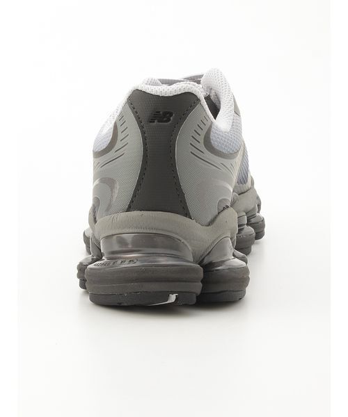 NEW BALANCE(ニューバランス)の「【New Balance】U2000(スニーカー・レディース・グレー・24/23/25/24.5/23.5)」の3枚目の写真