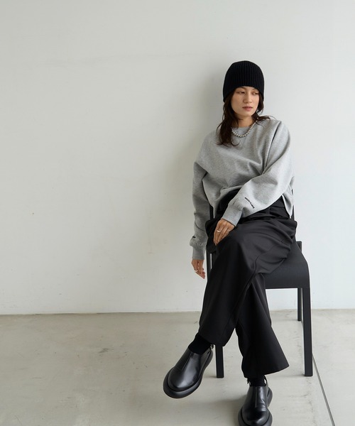 meilmada(メイルマダ)の「裏起毛ロゴ刺繍ショートスウェット(スウェット・レディース・ダークブラウン/グレー・FREE)」の12枚目の写真