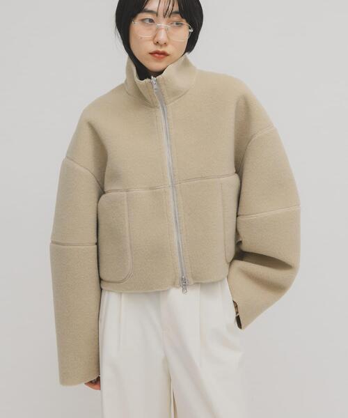 KBF（ケイビーエフ）の「リバーシブルボアジャケット（その他アウター・レディース・ベージュ/ブラック・ONE）」の3枚目の写真