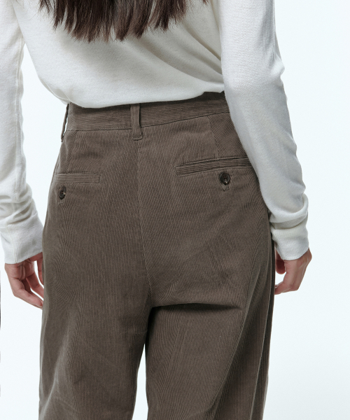 MUSINSA STANDARD WOMAN（ムシンサスタンダードウーマン）の「ウィメンズワイドコーデュロイパンツ[トーフ]（その他パンツ・レディース・その他・30/24/25/26/27/28/29）」の5枚目の写真