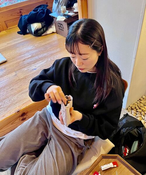 MUSINSA STANDARD WOMAN（ムシンサスタンダードウーマン）の「ウィメンズワイドコーデュロイパンツ[トーフ]（その他パンツ・レディース・その他・30/24/25/26/27/28/29）」の6枚目の写真