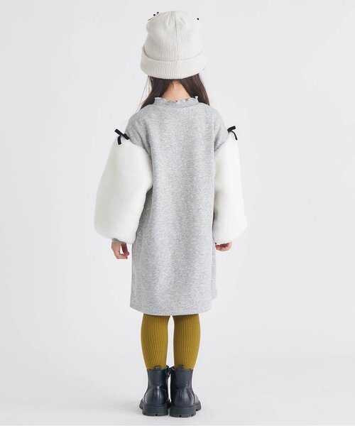 apres les cours(アプレレクール)の「【あったか/WEB限定】裏シャギー袖ボアワンピース(ワンピース・キッズ・ピンク/グレー/サックスブルー・80/90/100/110/120/130/140)」の5枚目の写真