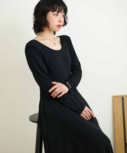 LAULEN（ローレン）の「back open gather long dress /バックオープンギャザーロングドレス（ワンピース・レディース・チャコールグレー/ブラック・FREE）」の9枚目の写真