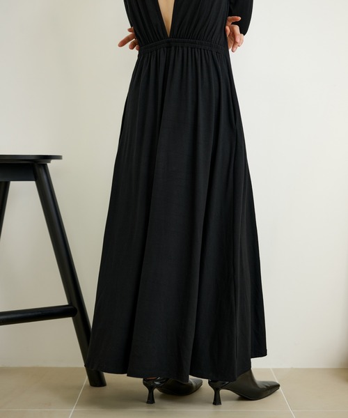 LAULEN（ローレン）の「back open gather long dress /バックオープンギャザーロングドレス（ワンピース・レディース・チャコールグレー/ブラック・FREE）」の20枚目の写真