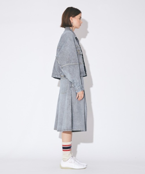 beautiful people（ビューティフルピープル）の「selvedge denim o/d  tuck skirt pants（デニムパンツ・レディース・サックスブルー/ベージュ・36/38）」の5枚目の写真
