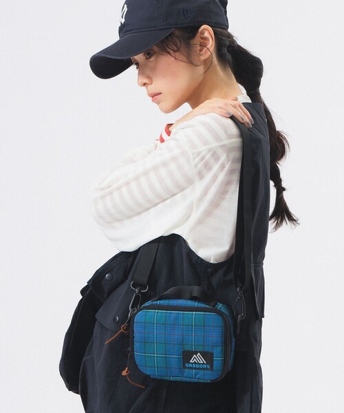 GREGORY(グレゴリー)の「【別注】GREGORY / VINTAGE MINI MISSION PACK CHECK(ショルダーバッグ・レディース・ブラック・ONE SIZE)」の1枚目の写真