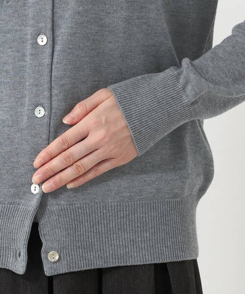 Afternoon Tea（アフタヌーンティー）の「フラワージャカードカーディガン（カーディガン/ボレロ・レディース・ネイビー/グレー・MEDIUM）」の6枚目の写真