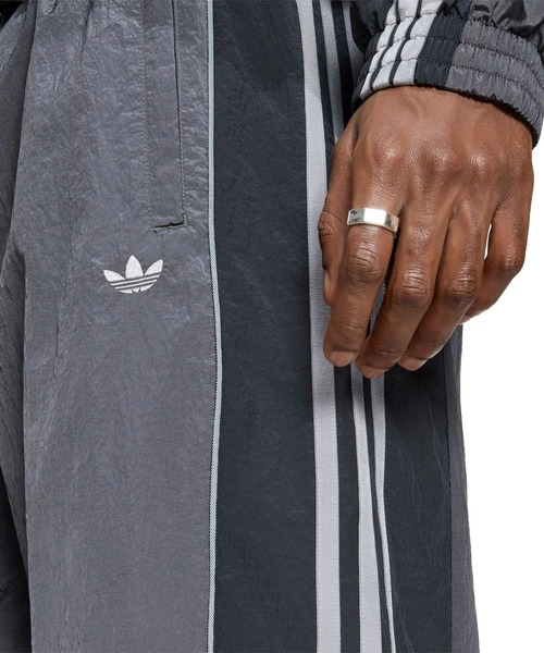 adidas(アディダス)の「adidas ADILENIUM 5.0 TRACKPANT / アディダス アディレニウム シーズン 5 トラックパンツ(その他パンツ・メンズ・ブラック・S/M/L/XL/XXL)」の7枚目の写真