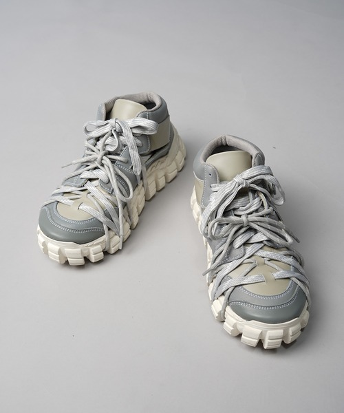 MAISON SPECIAL（メゾンスペシャル）の「《UNISEX》【SPECIAL SHOES FACTORY COLLABORATION】Rattling Sole Mid-cut Sneakers/ラトリングソールミドルカットスニーカー【MAISON SPECIAL/メゾンスペシャル】（スニーカー・メンズ・ブラック/その他1・26.5/27.5/28.5/25.5）」の4枚目の写真