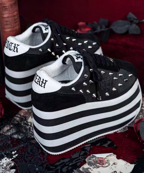 スタッズ ストライプ厚底スニーカー Charla Tedrick│Jeffrey Campbell