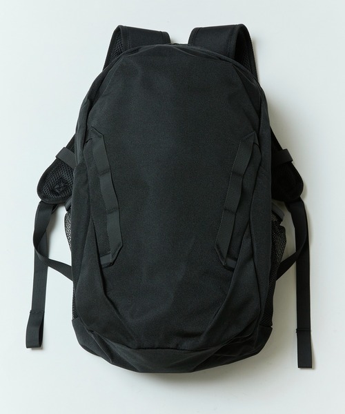 MAGASIN DE MODE TOOLS(マガジンデモードトゥールズ)の「【MAGASIN DE MODE TOOLS】アーバンバックパック TT-01 15インチPC・A4収納/約24L/撥水/軽量/ビジネスリュック・通勤・通学/アウトドア/タウンユース/デイパック VAULT ING MKS(バックパック/リュック・メンズ・ブラック・FREE)」の2枚目の写真
