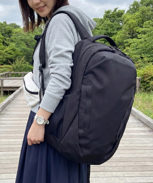 MAGASIN DE MODE TOOLS(マガジンデモードトゥールズ)の「【MAGASIN DE MODE TOOLS】アーバンバックパック TT-01 15インチPC・A4収納/約24L/撥水/軽量/ビジネスリュック・通勤・通学/アウトドア/タウンユース/デイパック VAULT ING MKS(バックパック/リュック・メンズ・ブラック・FREE)」の21枚目の写真