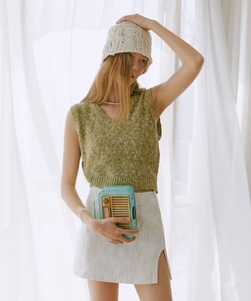 ETMON(エトモン)の「Round Slit Mini Skirt Khaki(スカート・レディース・その他・MEDIUM)」の2枚目の写真