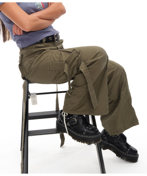 youthbath(ユースバース)の「POKET STRING CARGO PANTS_KHAKI(その他パンツ・レディース・その他・MEDIUM/SMALL/LARGE)」の1枚目の写真
