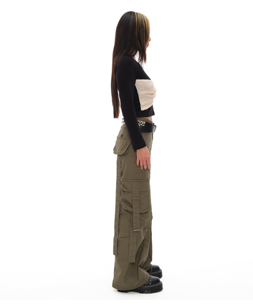 youthbath(ユースバース)の「POKET STRING CARGO PANTS_KHAKI(その他パンツ・レディース・その他・MEDIUM/SMALL/LARGE)」の4枚目の写真