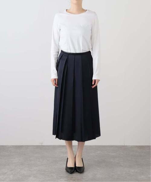 VERMEIL par iena（ヴェルメイユパーイエナ）の「《追加》サテンプリーツスカート（スカート・レディース・ネイビー・38/36）」の13枚目の写真