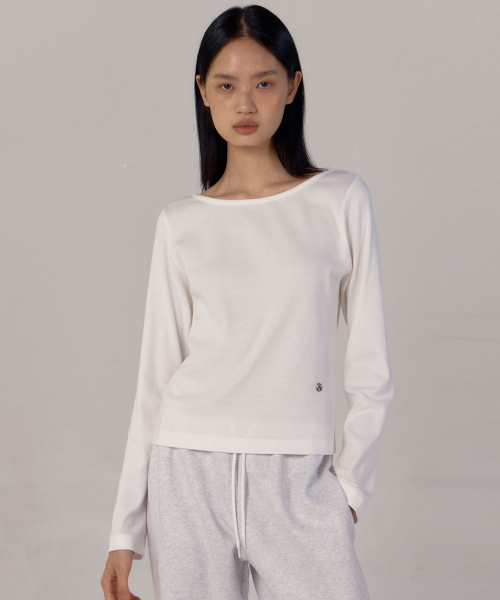38COMEONCOMMON(38カモンコモン)の「Symbol Boat-neck Long Sleeve T-Shirts (White)(Tシャツ/カットソー・レディース・その他・FREE)」の4枚目の写真