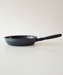 TIMELESS COMFORT（タイムレスコンフォート）の「MEYER（マイヤー）ミッドナイト フライパン 26cm（IH/ガス対応）（鍋/フライパン）」