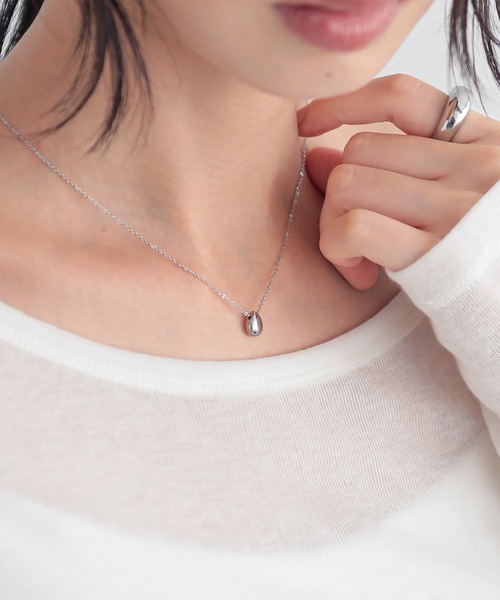 for/c(フォーシー)の「小粒ドロップネックレス【サスティナブル】(ネックレス・レディース・ゴールド/シルバー・フリー)」の9枚目の写真