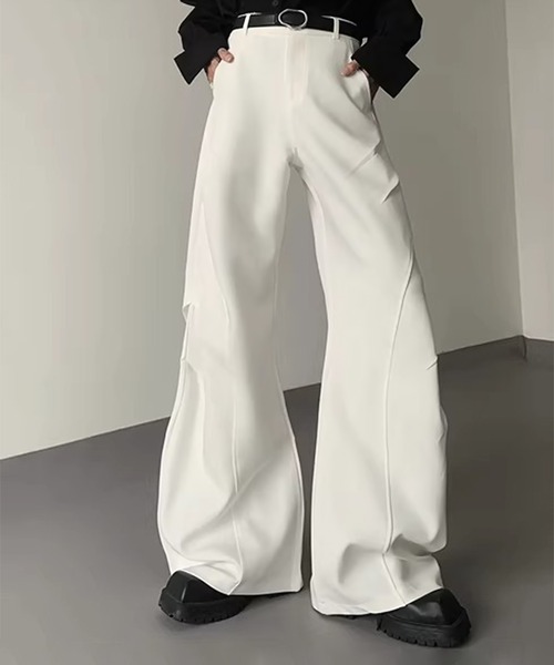SBG(エスビー)の「SBG 切り替えドレープフレアパンツ(デニムパンツ・メンズ・ホワイト/ブラック・MEDIUM/SMALL/LARGE)」の2枚目の写真