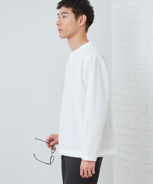 THE SHOP TK (ザ ショップ ティーケー )の「【1枚で手抜きに見えない】キーネック フェイクレイヤード長袖Tシャツ(Tシャツ/カットソー・メンズ・ネイビー/オフホワイト/ライトベージュ/ブラック・04/03/02)」の8枚目の写真
