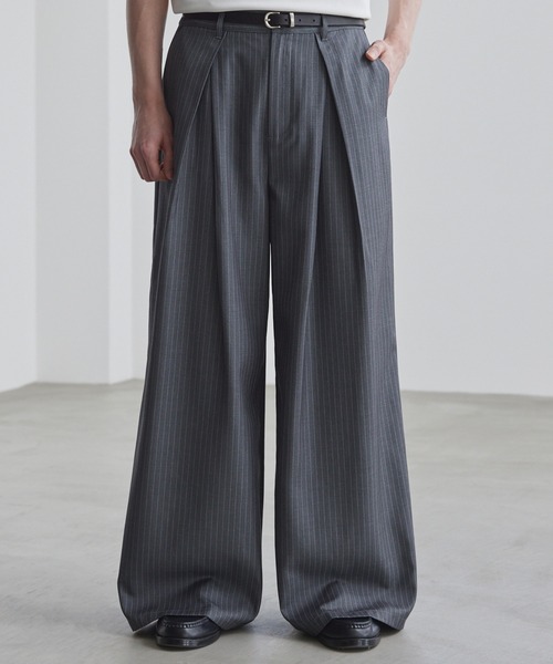 LUENNA(ルエナ)の「【LUENNA】Cross-Tuck Slacks / クロスタックスラックス(スラックス・メンズ・グレー系/ブラック系・L/M/S)」の3枚目の写真