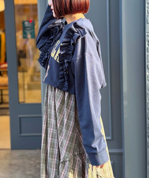 w closet（ダブルクローゼット）の「カレッジスウェットボレロ（Tシャツ/カットソー・レディース・アイボリー/ネイビー/グレー/ブルー・FREE）」の10枚目の写真