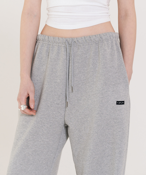 INJIACTIVE（インジアクティブ）の「スモールロゴジョガーパンツ グレー（スウェットパンツ・レディース・その他・ONE SIZE）」の5枚目の写真