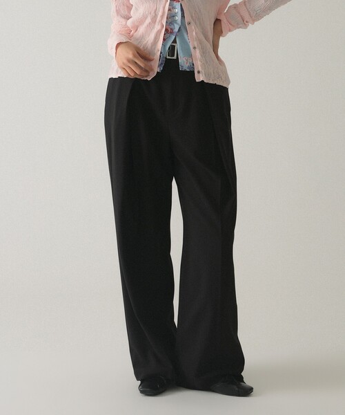 Ray BEAMS（レイビームス）の「ベルテッド ワイド パンツ（スラックス・レディース・ブラック/ブラウン・1/0）」の2枚目の写真