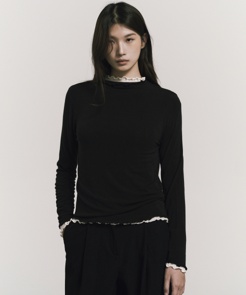 NICK&NICOLE(ニックアンドニコール)の「SOFT FRILL EDGE LONG SLEEVE TOP_BLACK(Tシャツ/カットソー・レディース・その他・FREE)」の1枚目の写真