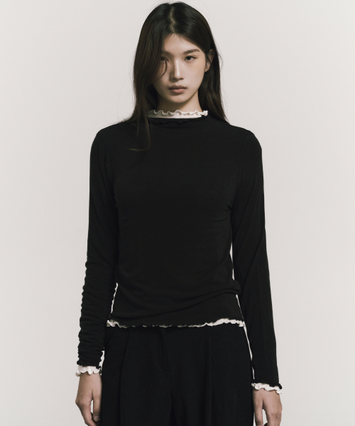 NICK&NICOLE(ニックアンドニコール)の「SOFT FRILL EDGE LONG SLEEVE TOP_BLACK(Tシャツ/カットソー・レディース・その他・FREE)」の2枚目の写真