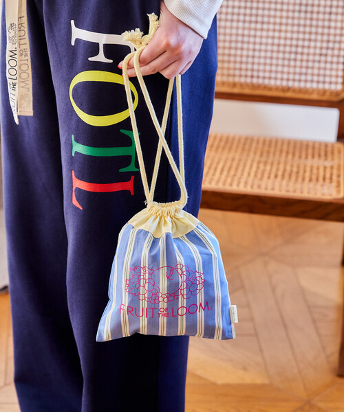 FREAK'S STORE(フリークスストア)の「FRUIT OF THE LOOM × FREAK'S STORE/フルーツオブザルーム 別注 マルチストライプ 巾着バッグ/配色カラー巾着バッグ(ポーチ・レディース・レモンイエロー/ターコイズブルー/サックスブルー/ピンク/ベージュ/オレンジ・フリ-)」の12枚目の写真