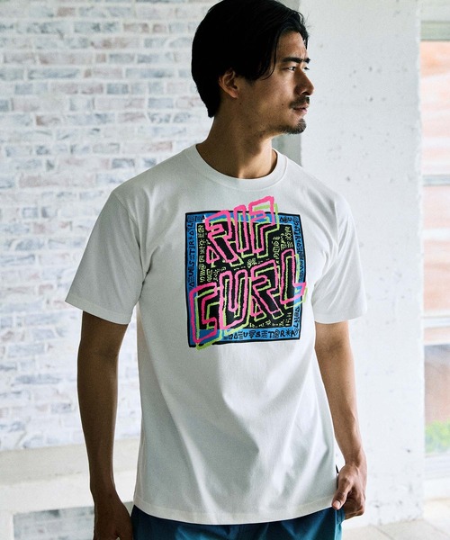 rip curl(リップカール)の「RIP CURL/リップカール メンズ 半袖 Tシャツ TRIBAL TEE RCM6S-2108(Tシャツ/カットソー・メンズ・ホワイト/スミクロ・M/L/XL)」の1枚目の写真