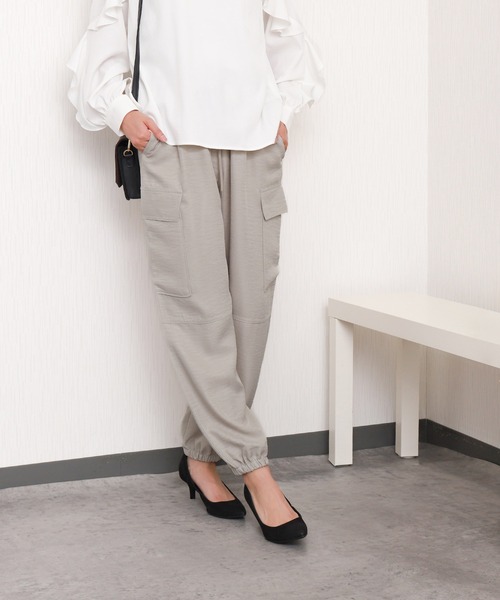 libelle more(リベル モア)の「ヴィンテージツイルカーゴパンツ(カーゴパンツ・レディース・ミント/チャコールグレー/ブラック/アイボリー/グレイッシュベージュ・M/L)」の1枚目の写真