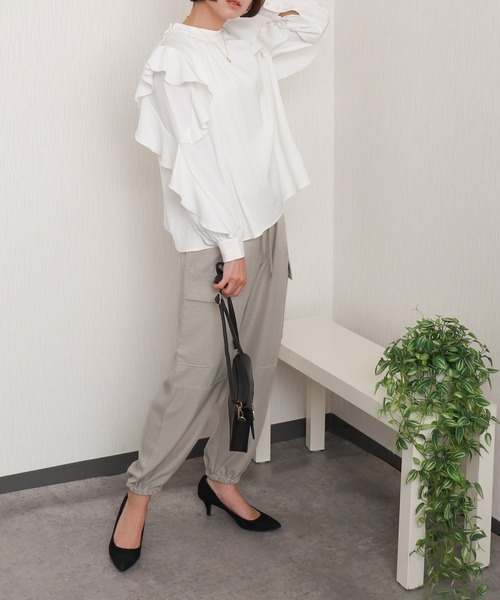 libelle more(リベル モア)の「ヴィンテージツイルカーゴパンツ(カーゴパンツ・レディース・ミント/チャコールグレー/ブラック/アイボリー/グレイッシュベージュ・M/L)」の7枚目の写真