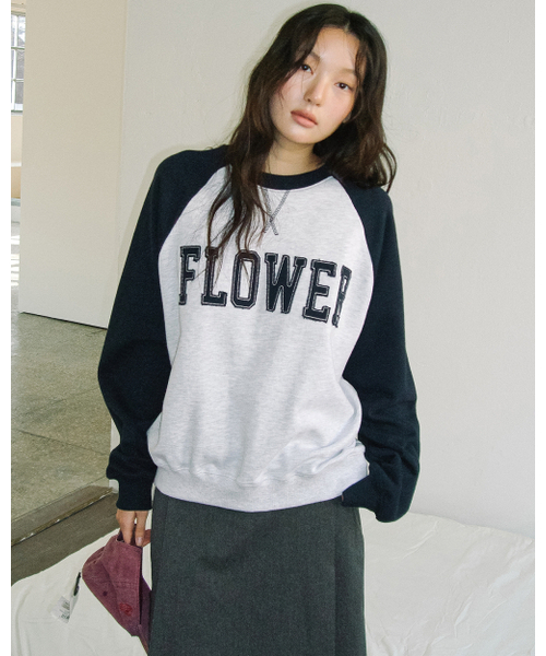 HAVISM（ヘビズム）の「FLOWER APLIQUE RAGLAN SWEATSHIRT(NAVY)（スウェット・レディース・その他・ONE SIZE）」の6枚目の写真