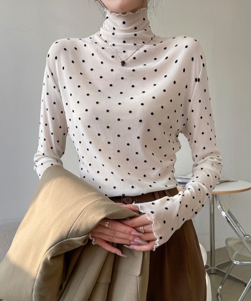 LADY LIKE(レディライク)の「プチハイネックドット柄シアートップス(Tシャツ/カットソー・レディース・ブラック/ホワイト/モカ・M)」の20枚目の写真