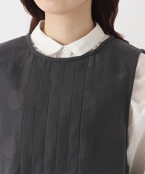 one'sterrace(ワンズテラス)の「ドットジャカードノースリーブワンピース(ワンピース・レディース・ブラック系8/グレー系その他7・02)」の3枚目の写真
