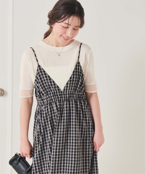 titivate(ティティベイト)の「シアー切替ハーフスリーブカットソートップス(Tシャツ/カットソー・レディース・ダークブラウン/ライトブルー/ブラック/オフホワイト・L/M/S)」の5枚目の写真