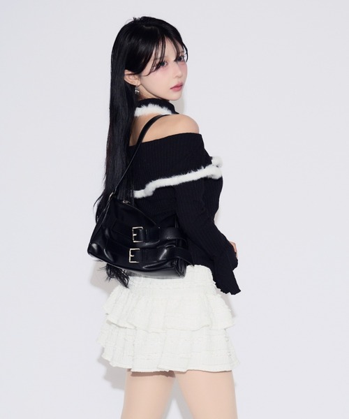 tinkerend（ティンカーエンド）の「Drawstring Flare Pleated Off-Shoulder / ドローストリングフレアプリーツオフショルダー（シャツ/ブラウス・レディース・ブラック/ホワイト・FREE）」の8枚目の写真