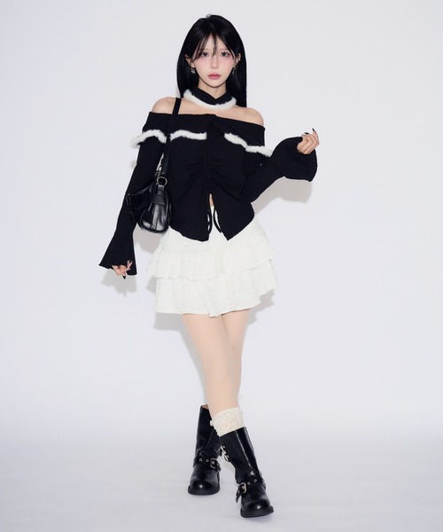 tinkerend（ティンカーエンド）の「Drawstring Flare Pleated Off-Shoulder / ドローストリングフレアプリーツオフショルダー（シャツ/ブラウス・レディース・ブラック/ホワイト・FREE）」の11枚目の写真