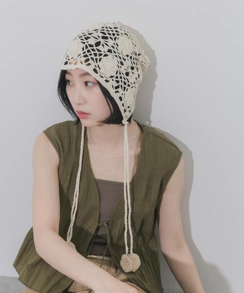 SMELLY(スメリー)の「フラワーデザインボンネット(ニットキャップ/ビーニー・レディース・アイボリー/ブラック・-)」の16枚目の写真