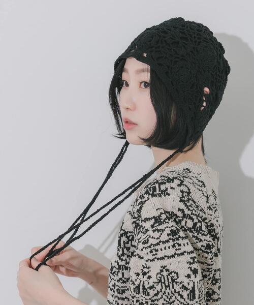 SMELLY(スメリー)の「フラワーデザインボンネット(ニットキャップ/ビーニー・レディース・アイボリー/ブラック・-)」の3枚目の写真